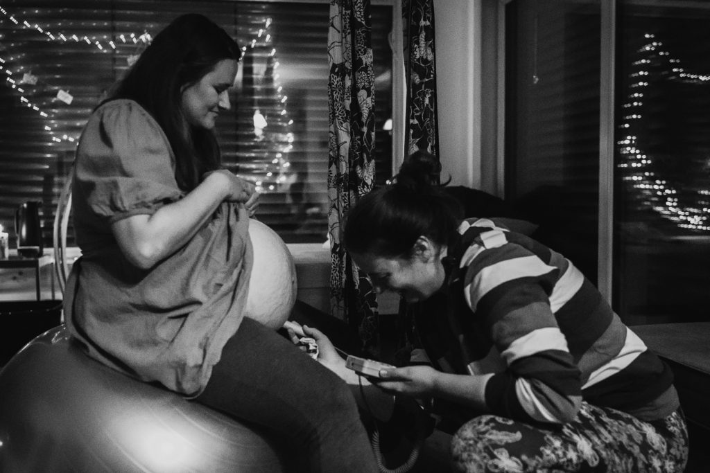 Begleitung einer Hausgeburt Geburtsfotograf Allgäu